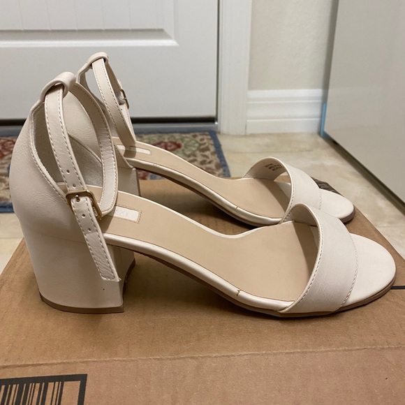 White Thick Low Heels - Picture 1 of 3